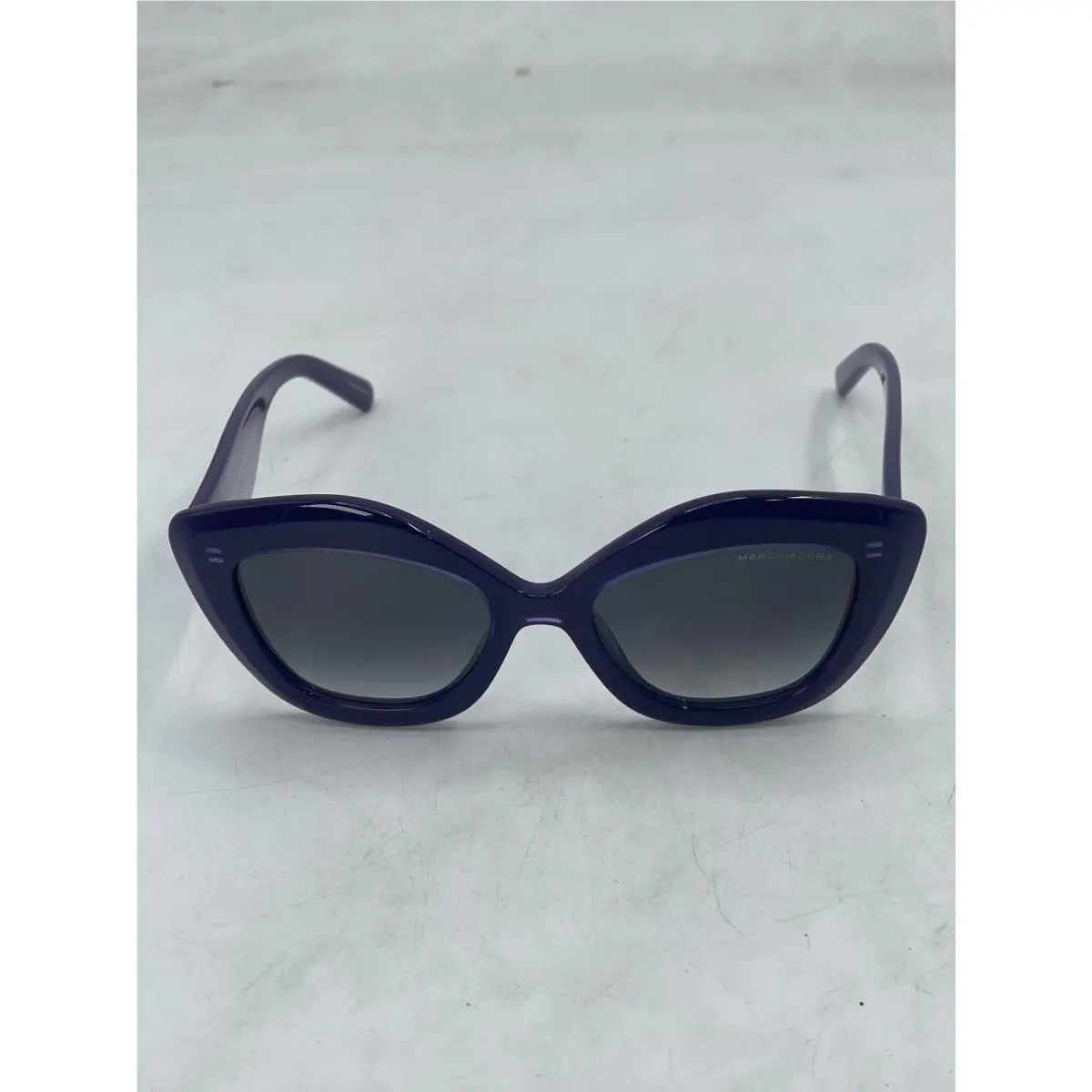 Marc Jacobs Women`s The Cat Eye Sunglasses Violet Lilac / Grey