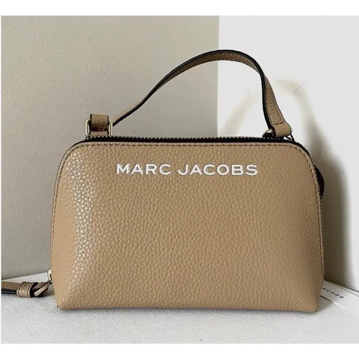 Marc Jacobs Small Crossbody Pouch Pebble Beige Leather Iced Coffee