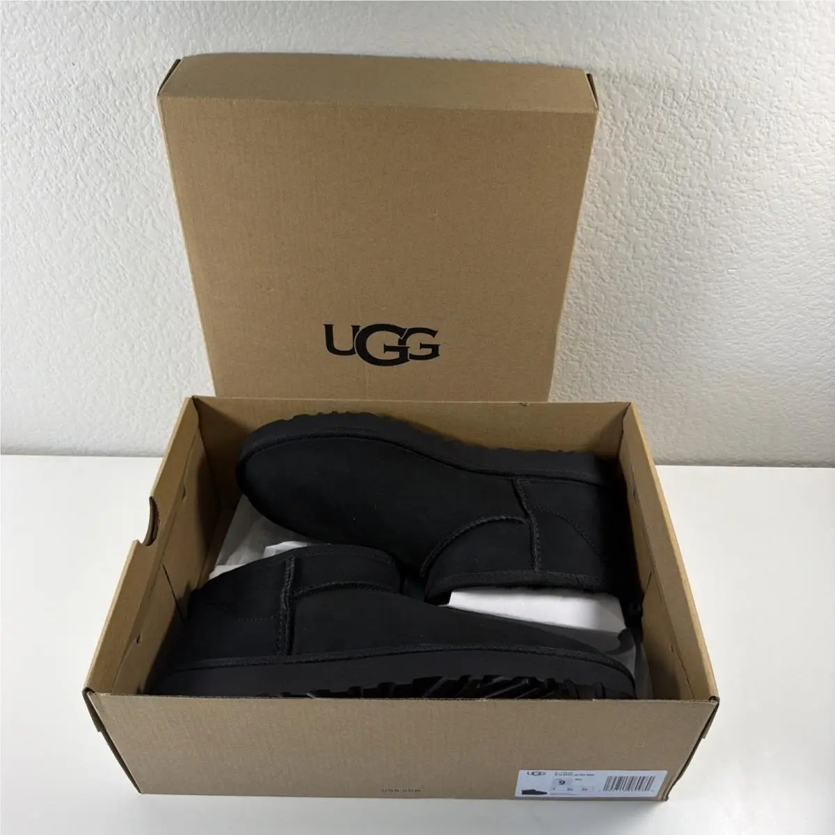 Women Ugg Classic Ultra Mini Boot Black 1116109 Boots Shoes Sz 9