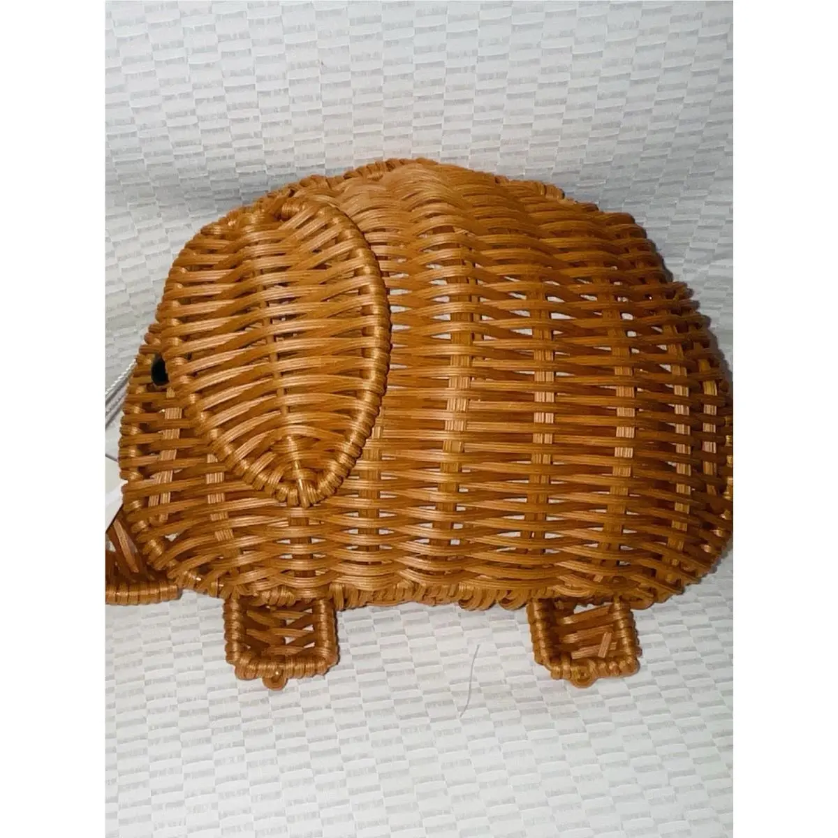 Tommy Bahama Wicker Elephant Novelty Crossbody Purse