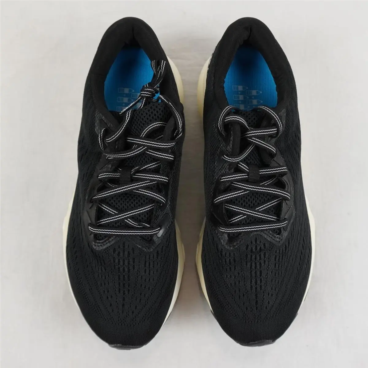 Newton shoes - U006124 - U006124 - Black (UPC: 848338073026) 0