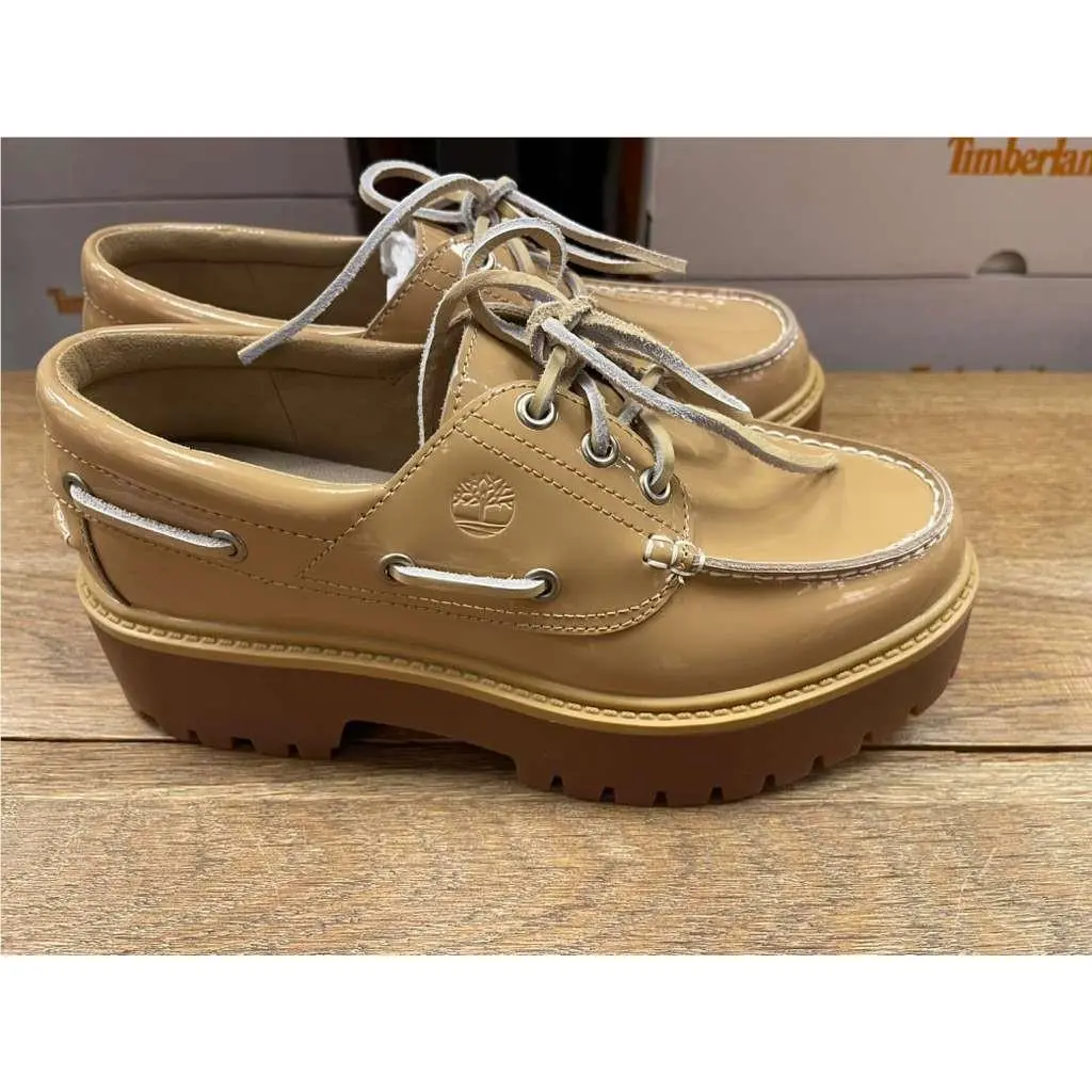 Timberland Women`s Stone Street Boat Shoe MD Beige Patent Leather A2GVF-AKJ