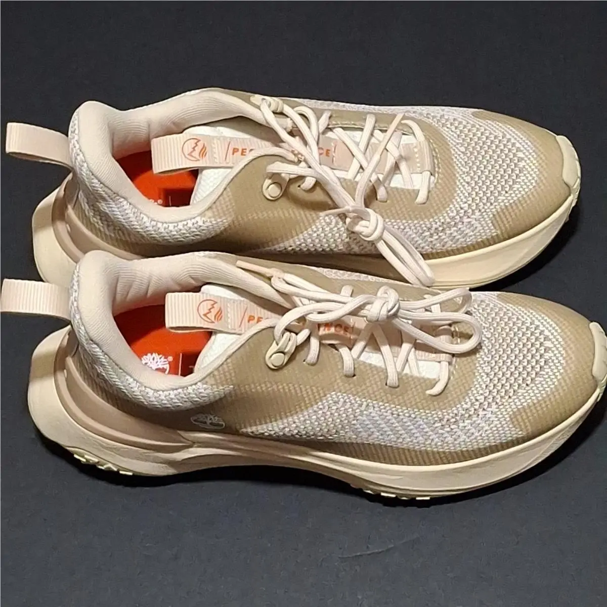Women`s 9.5 Timberland Motion Access Low Lace-up Sneakers Natural Knit