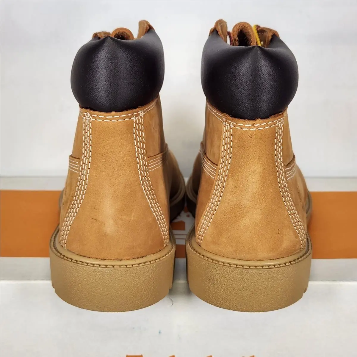 Timberland shoes - Timberland Classic - Classic - Beige 2
