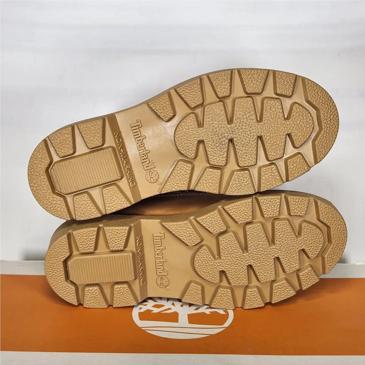 Timberland shoes - Timberland Classic - Classic - Beige 3