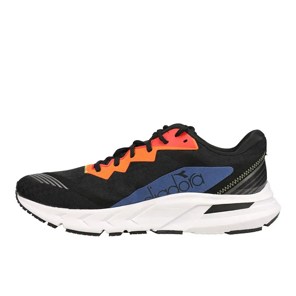 Diadora shoes - diadora Mythos Blushield Volo 2 Running - 178071-C9818 - Black 1
