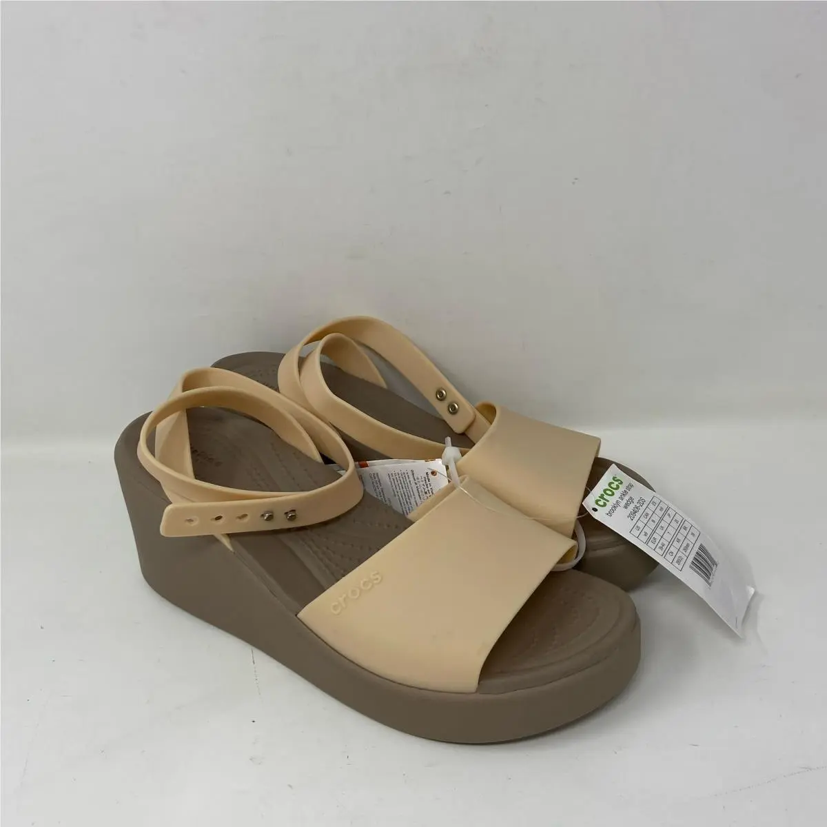Crocs Brooklyn Ankle Strap Wedge Sandal Shitake W9