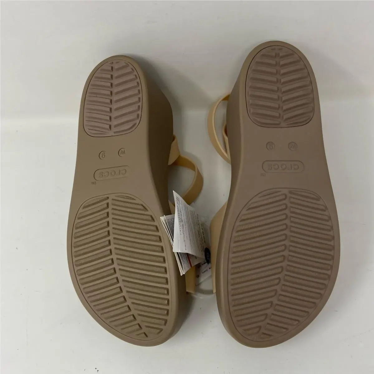 Crocs shoes - White (UPC: 0196265596492) 2