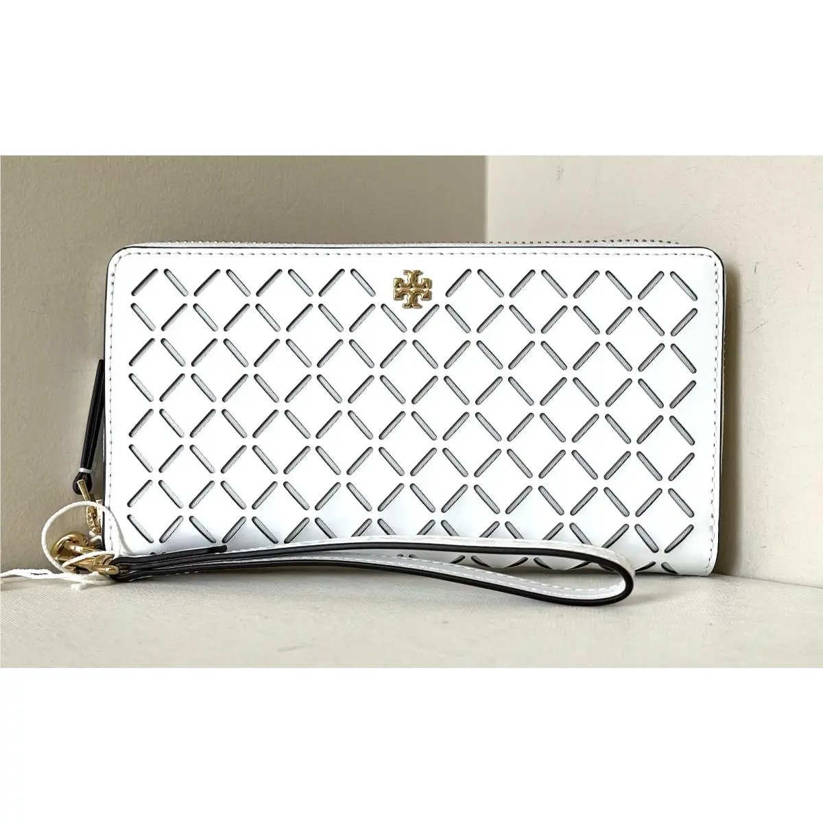 Tory Burch Emerson Perforated Patent Leather Continental Wallet Card Holder