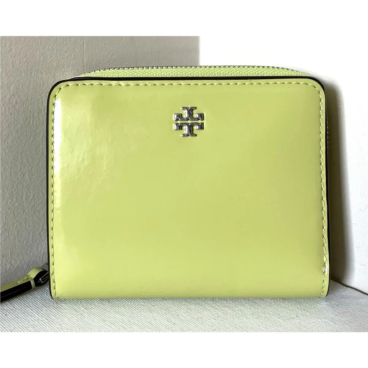 Tory Burch Emerson Mini Patent Leather Wallet Candy Lime
