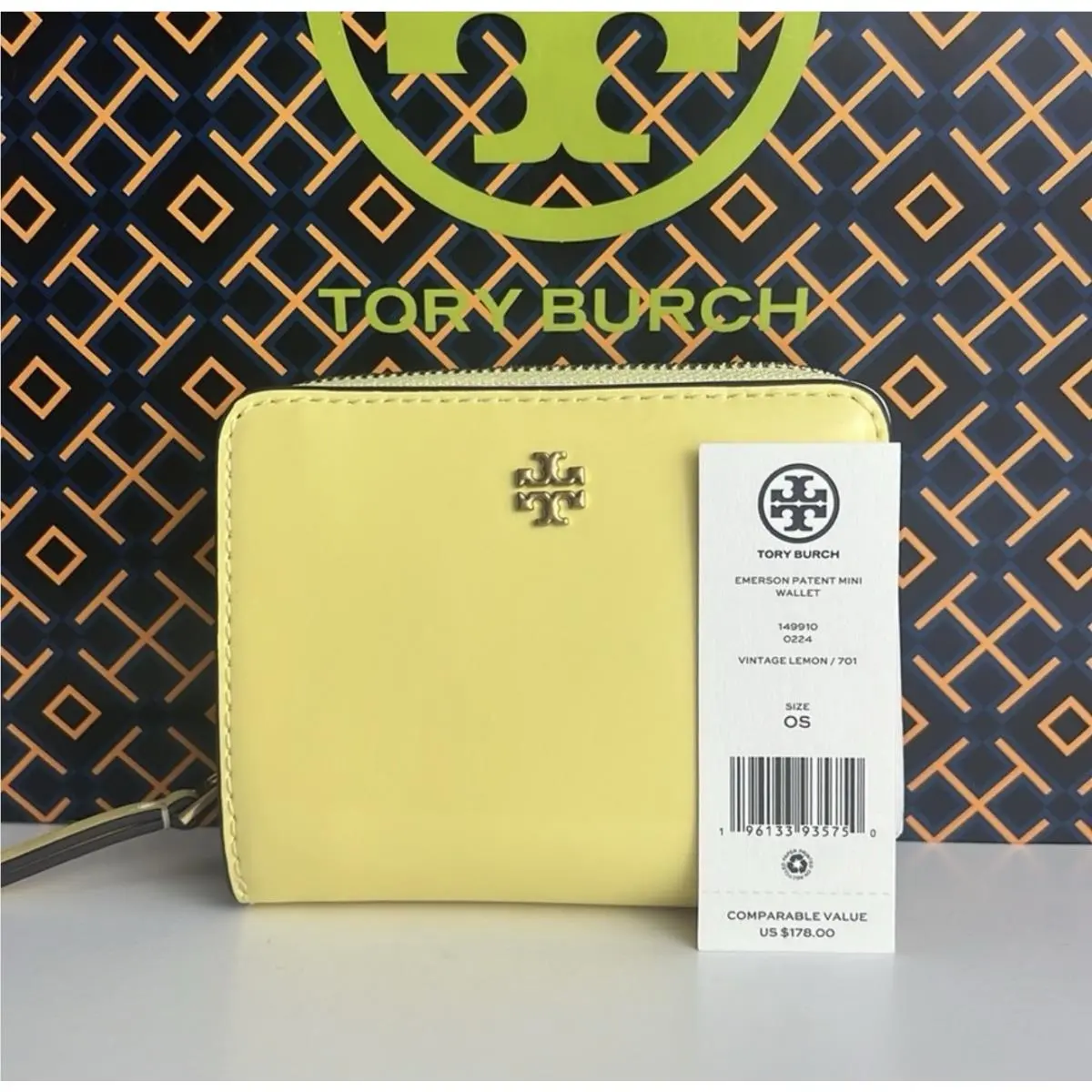 Tory Burch Emerson Mini Patent Leather Wallet Candy Lime Wallet