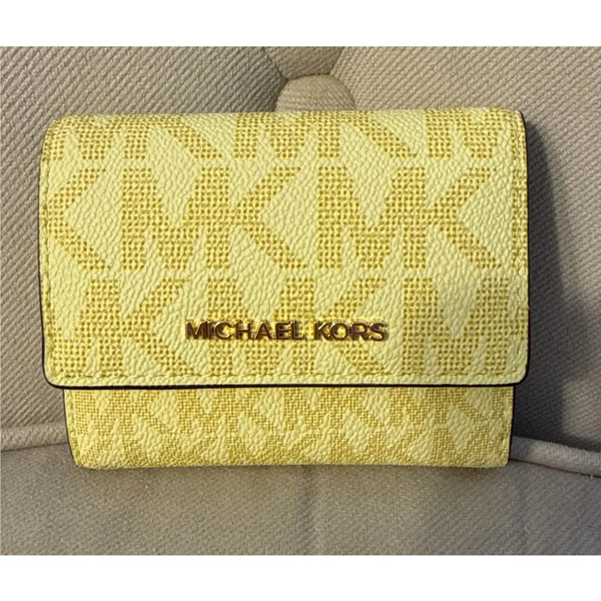 Michael Kors Jet Set Trifold Small Wallet Lemon Color NWT$98