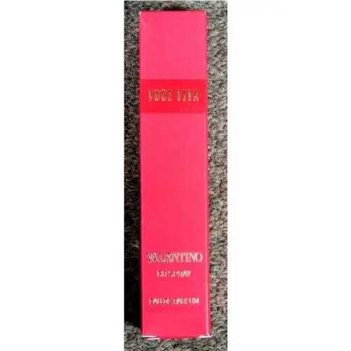 Valentino Voce Viva Eau de Parfum Travel Spray 0.33 Fl.oz/ 10ML