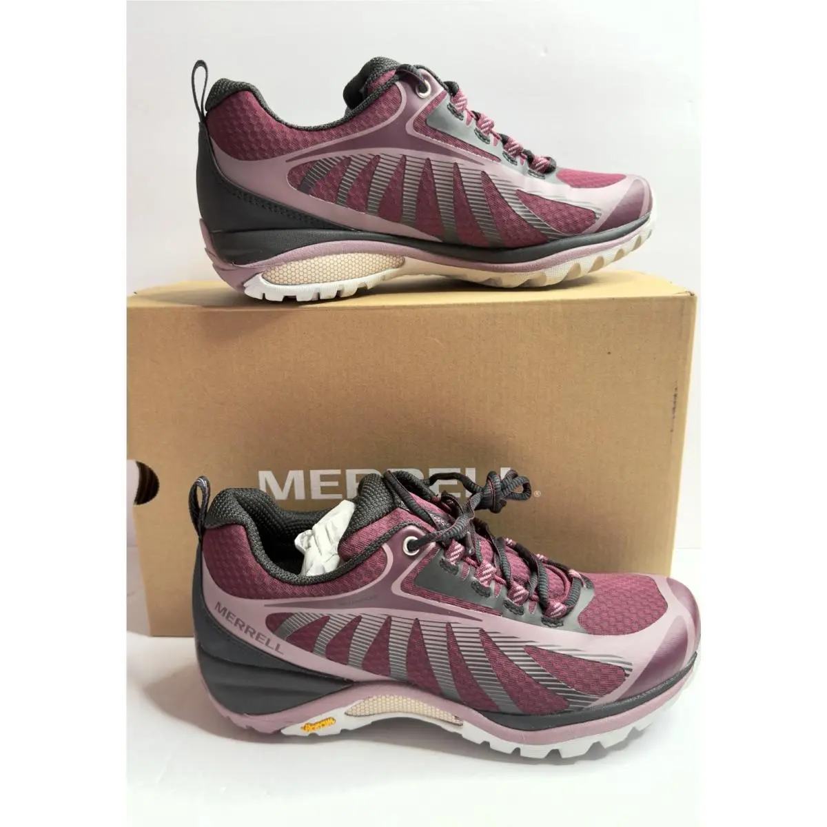 Merrell Women 6.5 Siren Edge 3 Waterproof Standard Width Hiking Shoes Mesh
