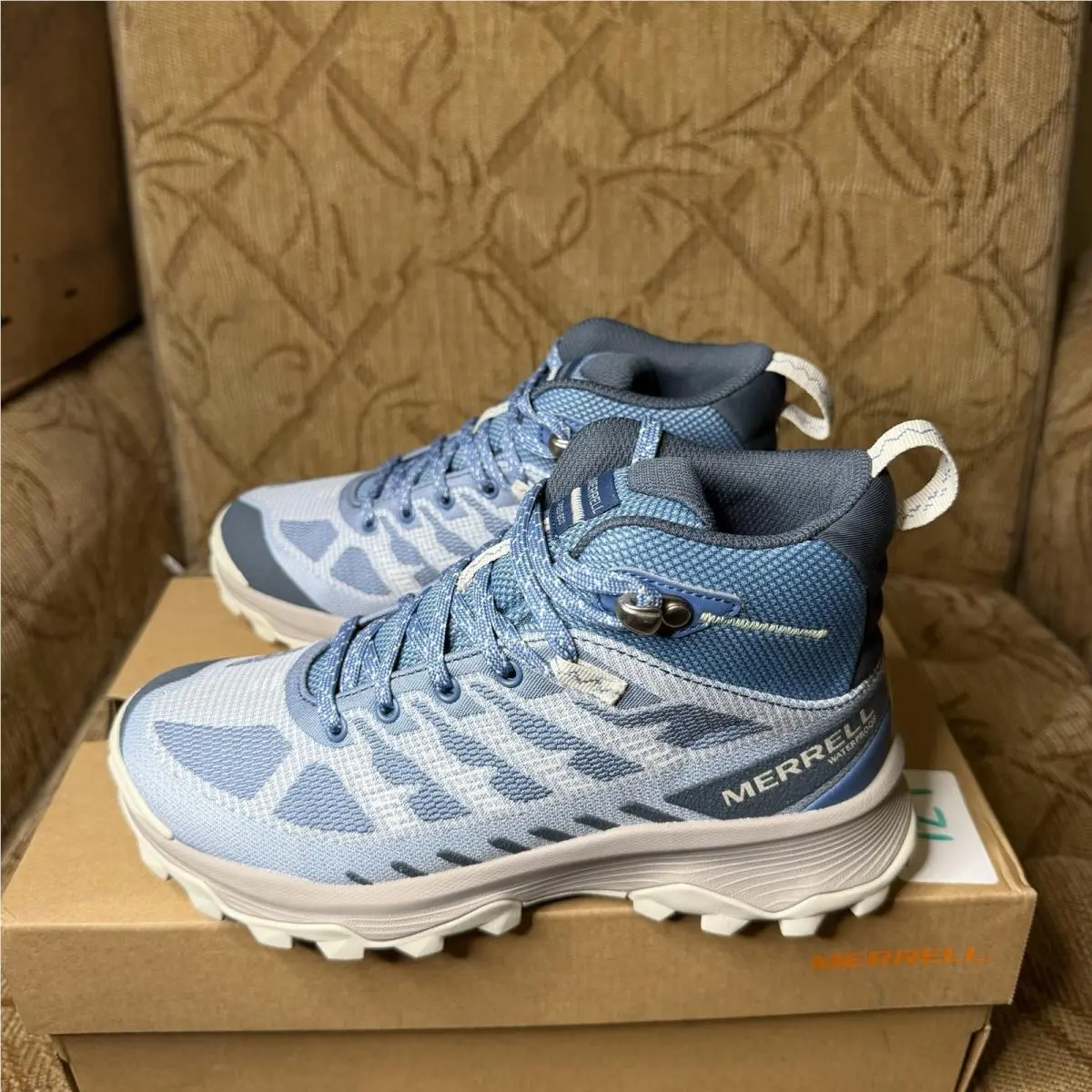 Merrell Women`s Speed Eco Mid Waterproof Hiking Boots Chambray Blue Size 5.5