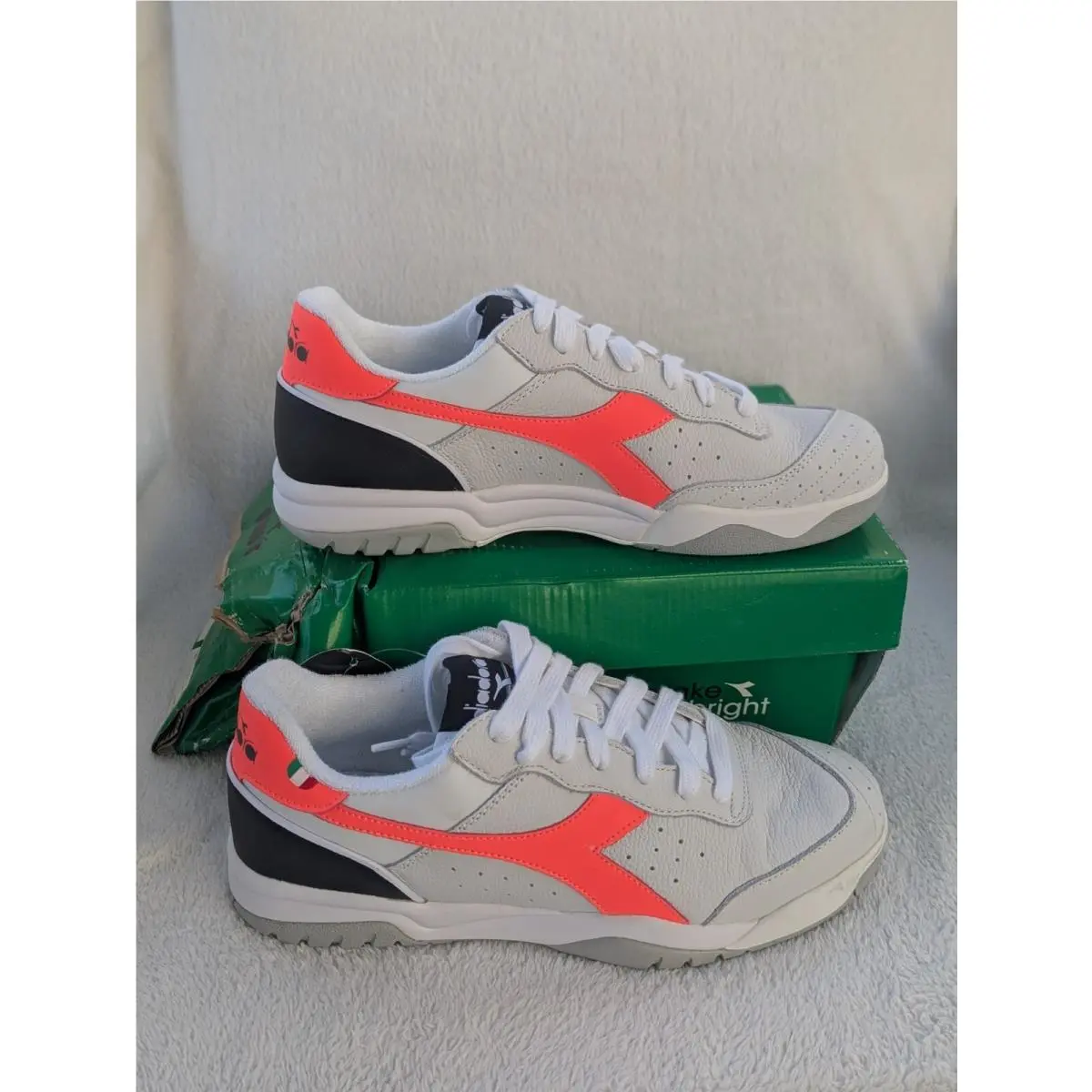 Size 9 Men/10.5W Diadora Maverick H.o.c. C1405 White/red/black Lace Up Sneakers