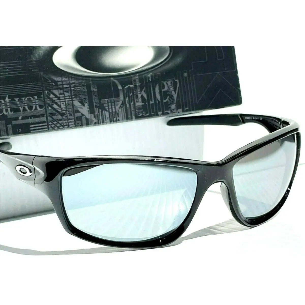 Oakley Canteen Black Silver Polarized Galaxy Chrome Mirrored Sunglass 9225