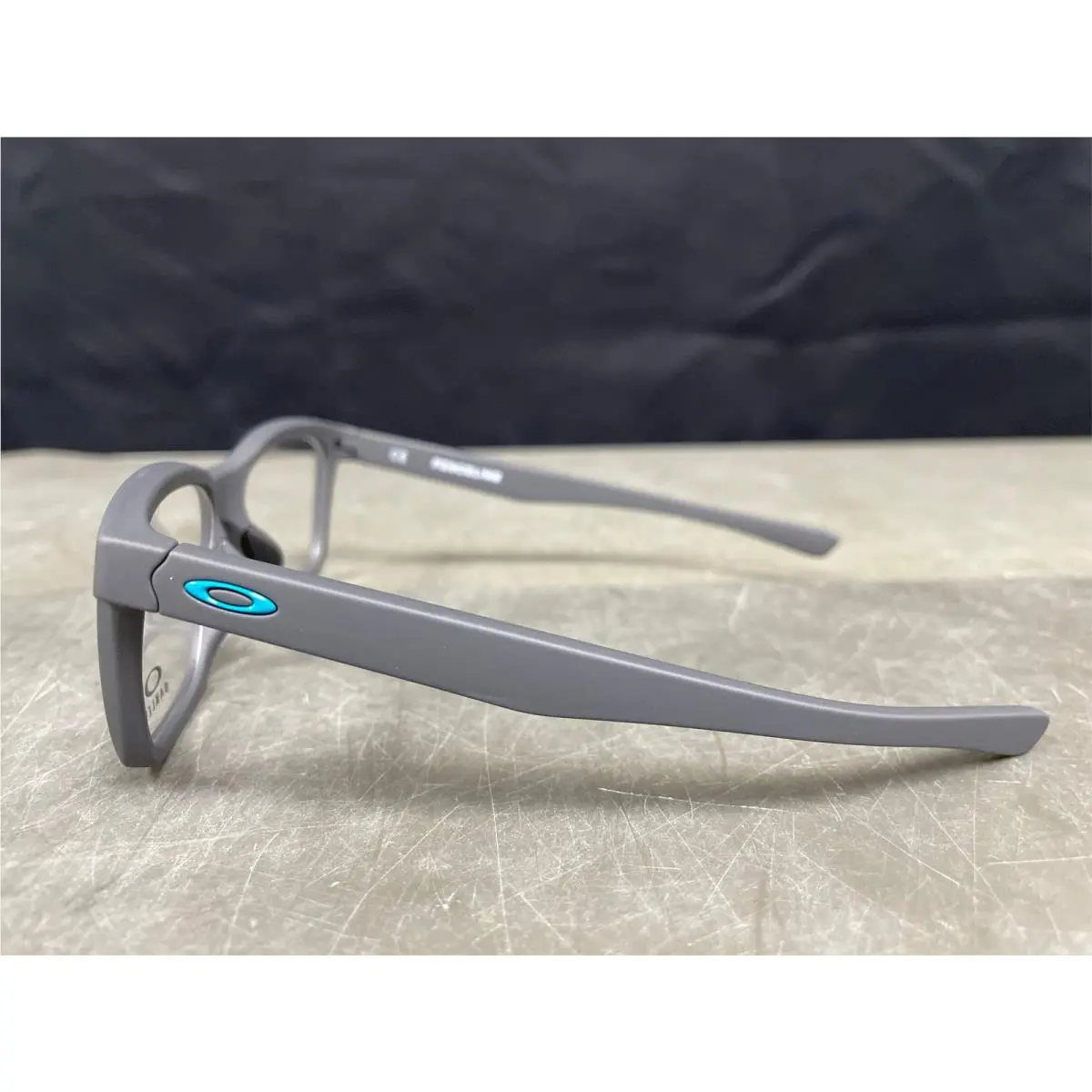 Oakley Unisex Satin Pavement - Demo Lense 3