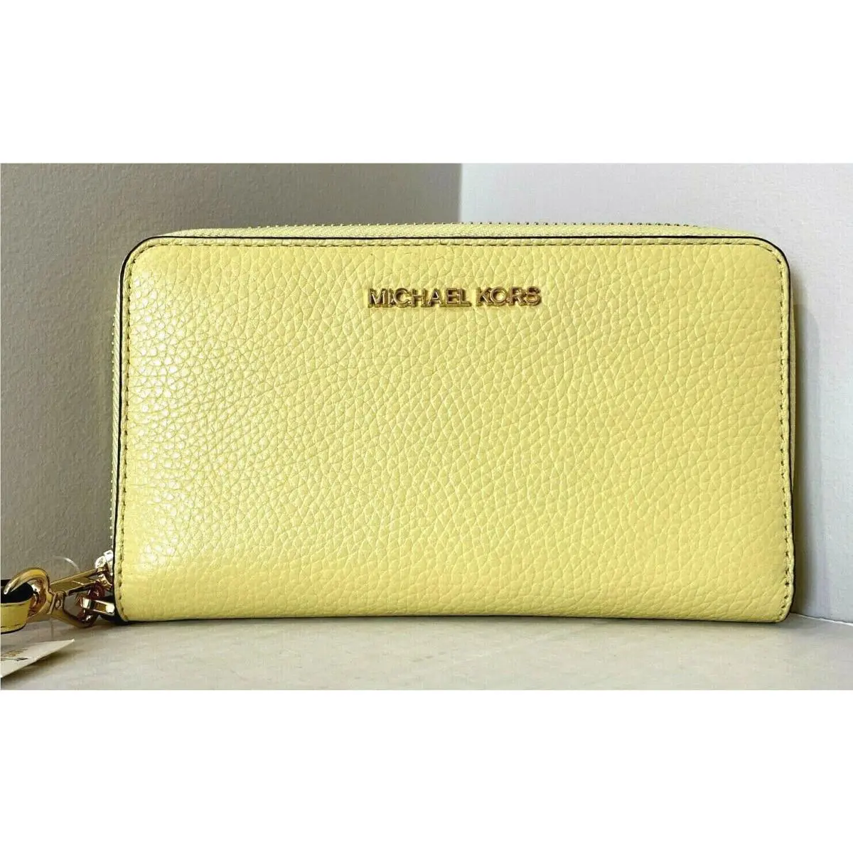 Michael Kors Jet Set Travel Large Flat Wallet Buttercup with Gift Box