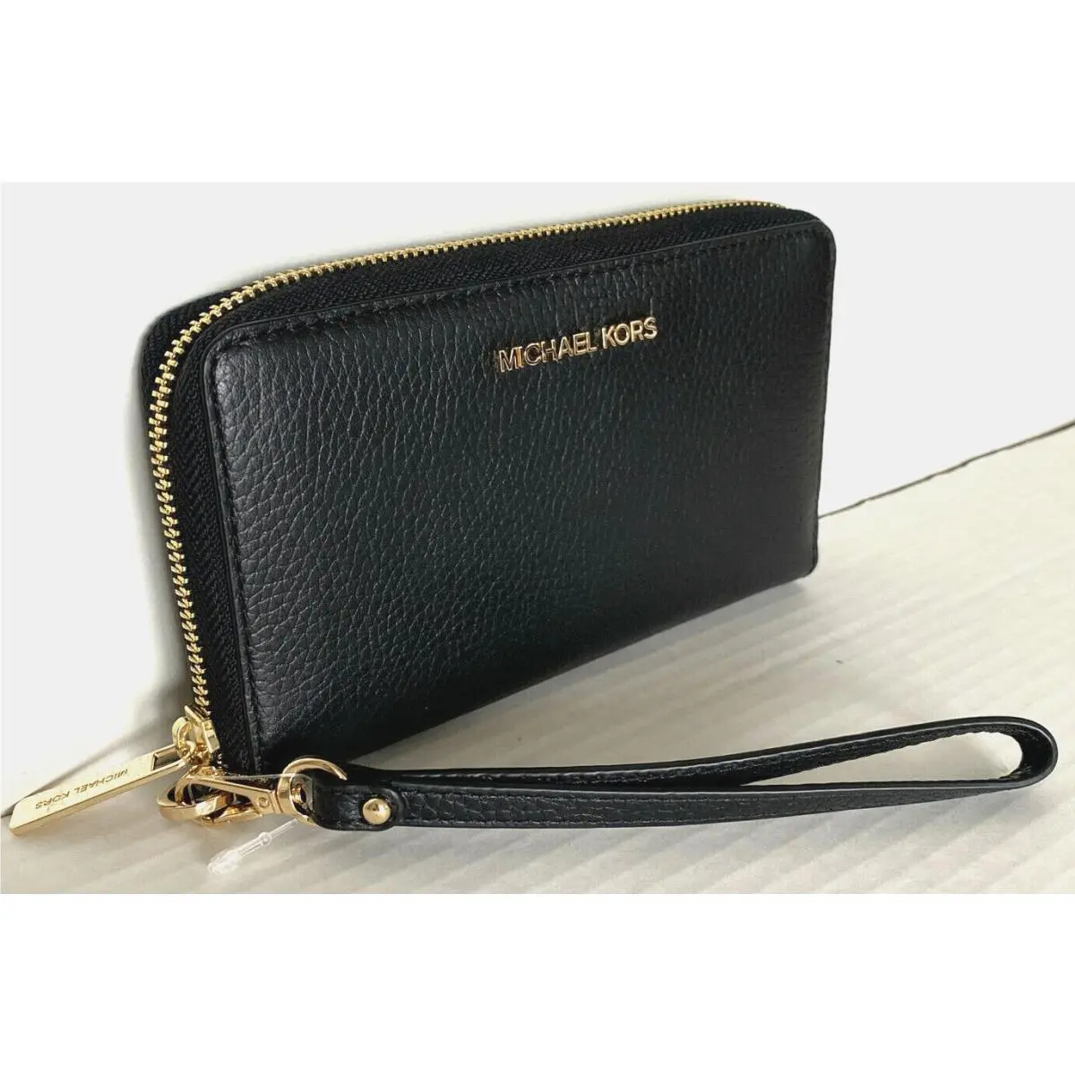 Michael Kors Jet Set Travel Large Flat Phone Case Leather Black / Gold
