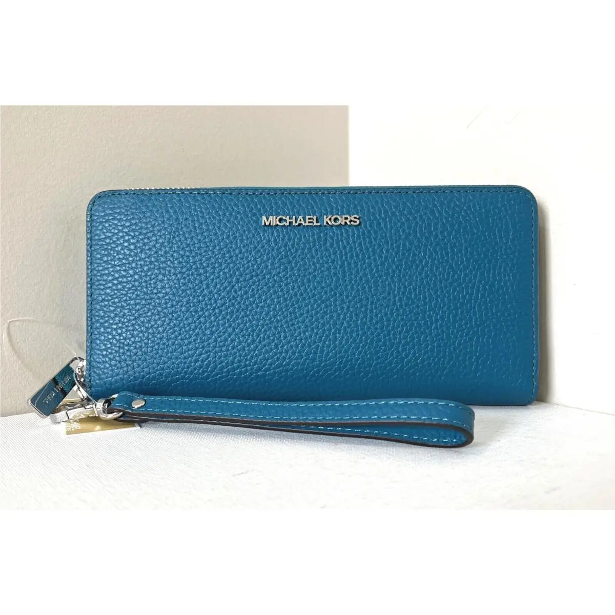 Michael Kors Jet Set Large Travel Continental Wallet Leather Lagoon