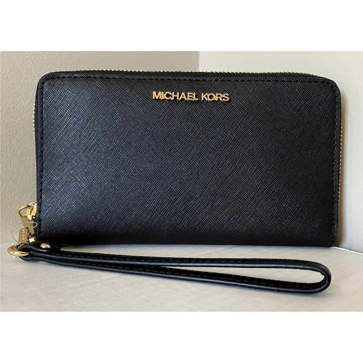 Michael Kors Jet Set Travel Phone Holder Wallet Black / Gold with Gift Box