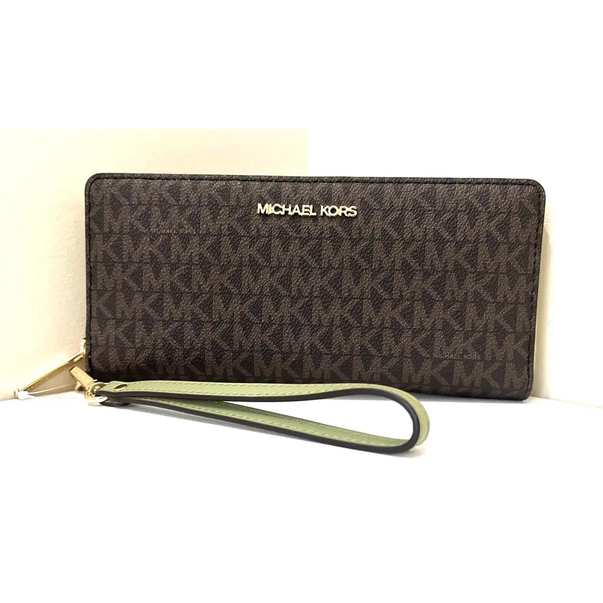 Michael Kors Jet Set Large Travel Continental Wallet Brown / Light Sage
