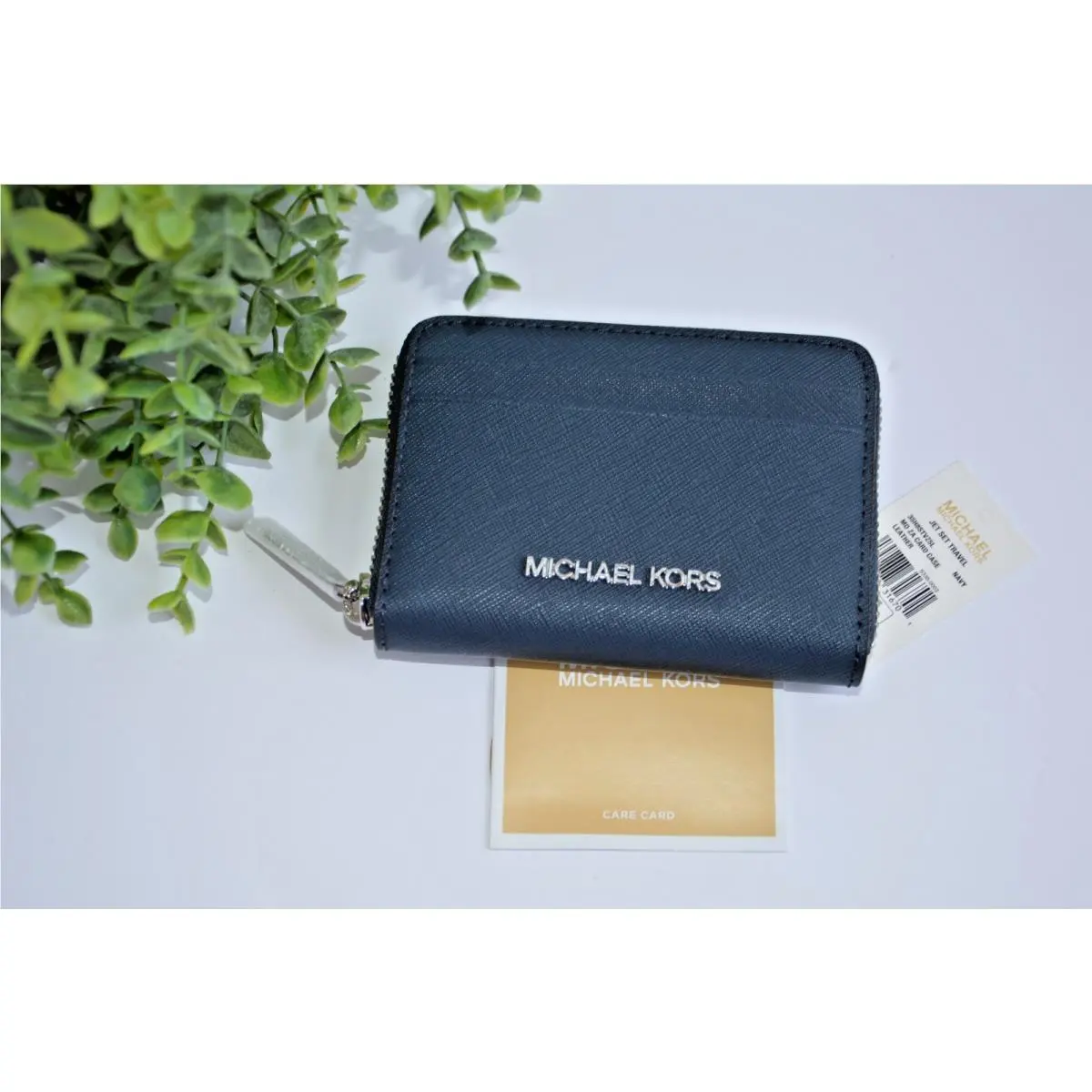 Michael Kors Jet Set Travel Medium Zip Around Silver Card Case Navy Wallet