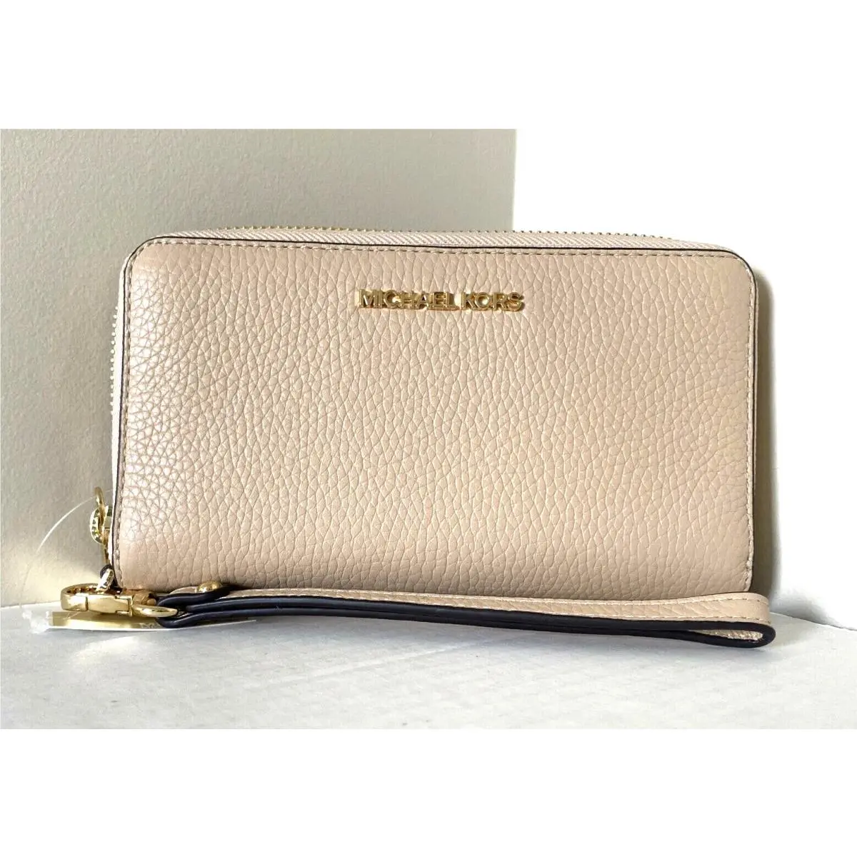 Michael Kors Jet Set Travel Large Flat Phone Case Wallet Leather Buff