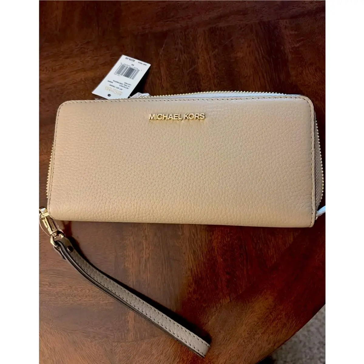 Michael Kors Jet Set LG Travel Continental Wallet Leather Wristlet