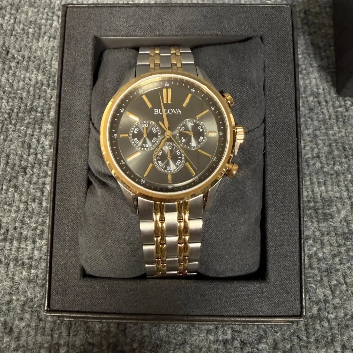 Bulova Mens Classic Collection 98A215 Chronograph Mineral Crystal Watch