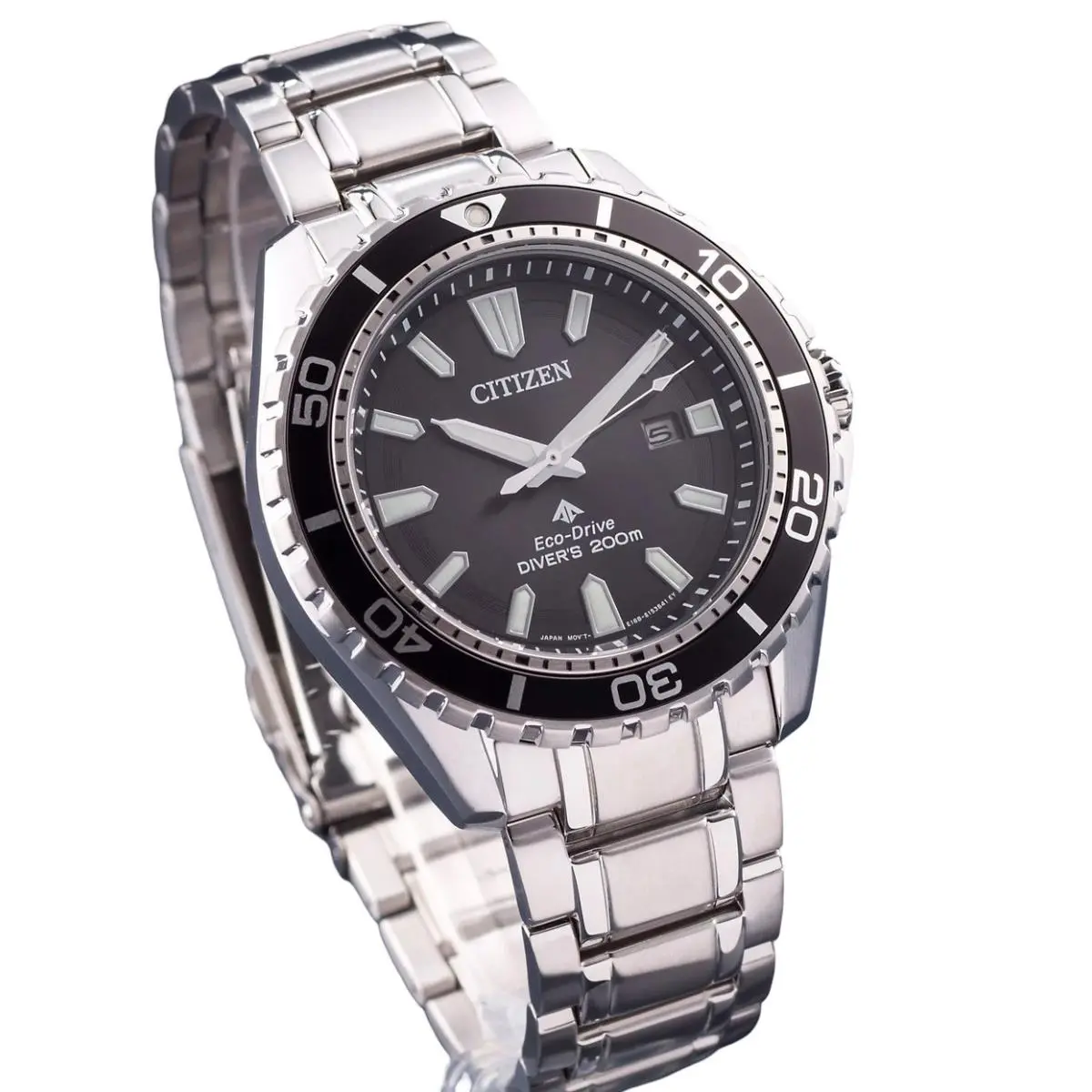 Citizen Promaster Diver Men`s Watch Black Dial Silver Tone Bracelet BN0190-82E