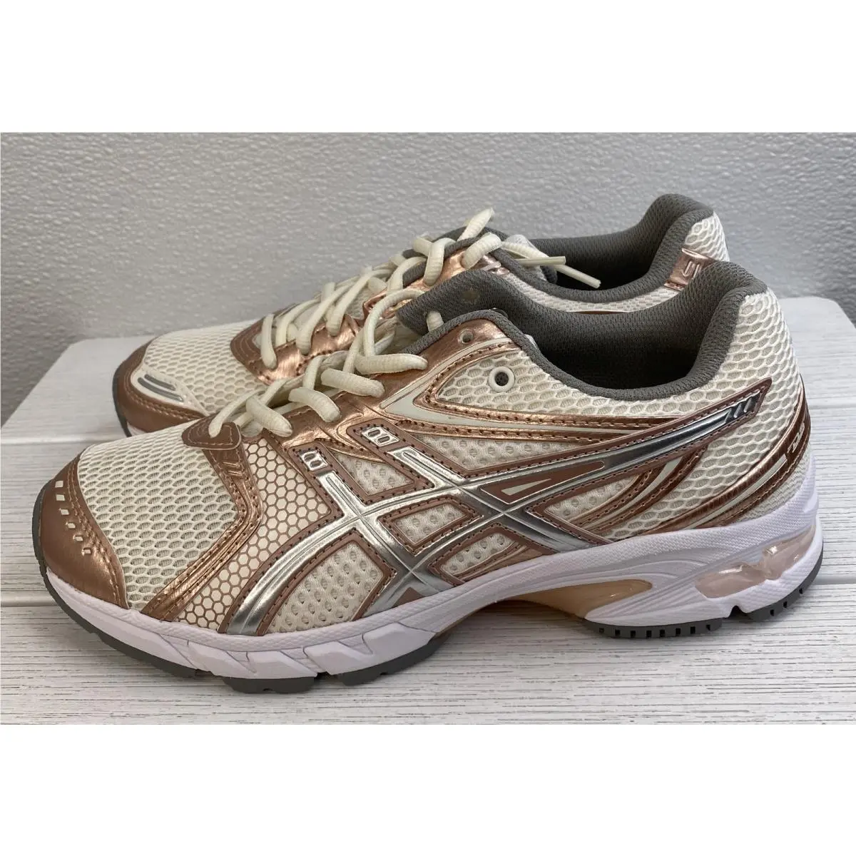 Asics shoes - Cream (UPC: 197298968751) 1
