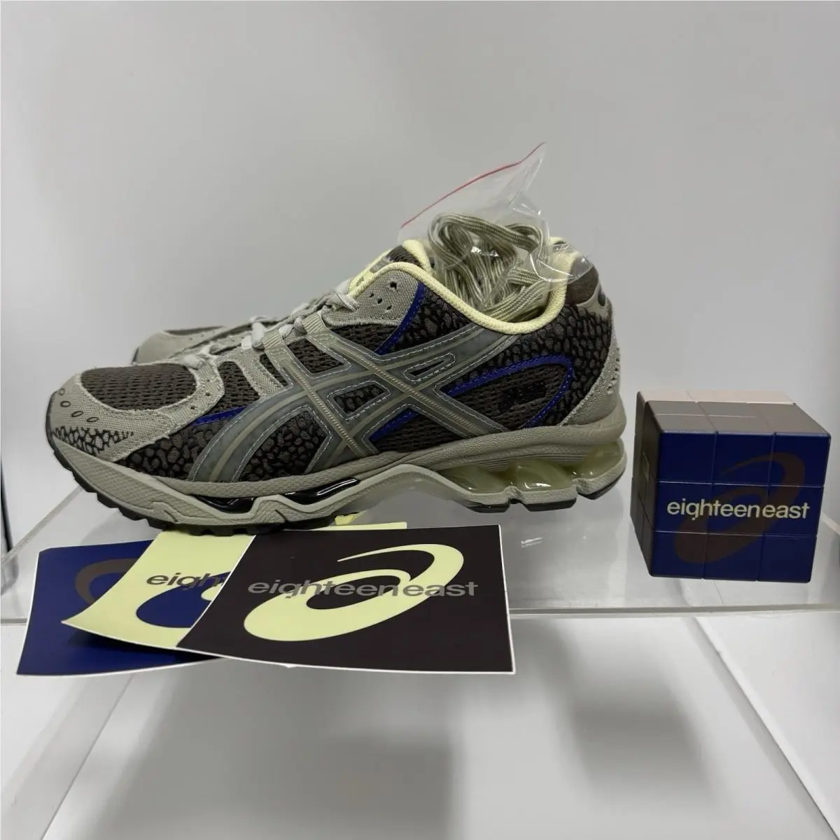 Asics Eighteen East Gel Nimbus 10.1 1203A968-200 Men’s 6 / Women’s 7.5