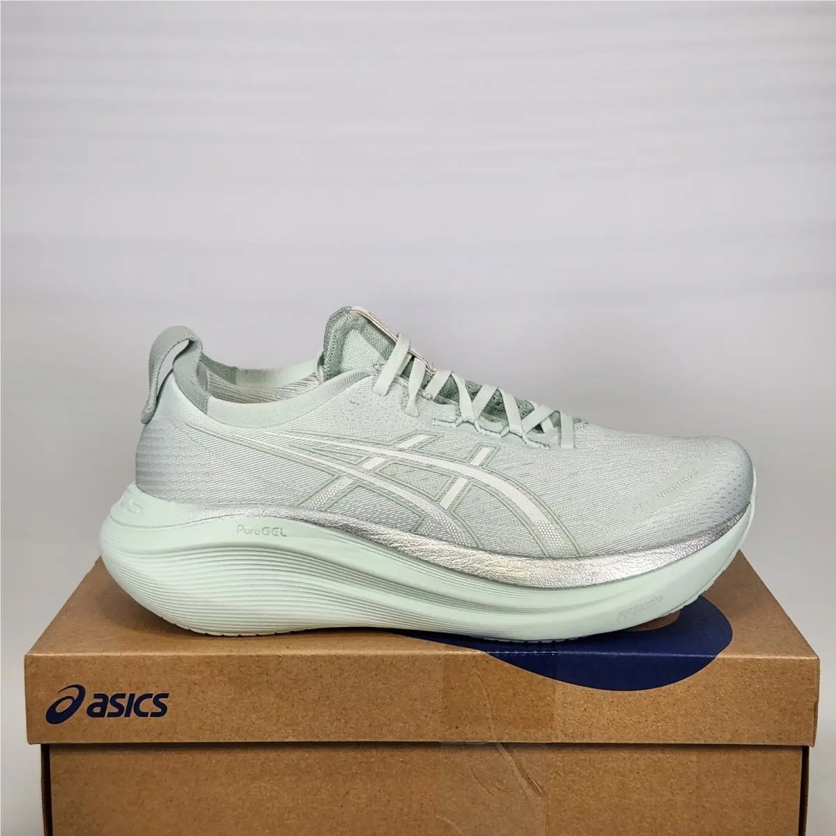 Size 8.5 - Asics Gel-nimbus 27 - Pure Aqua / White - Mens