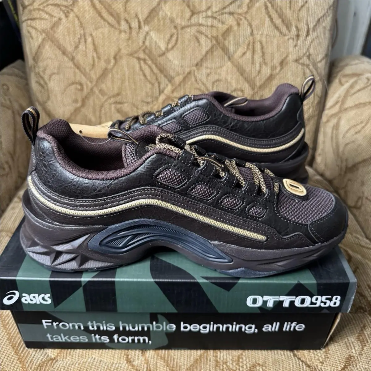 Asics shoes - Brown 0