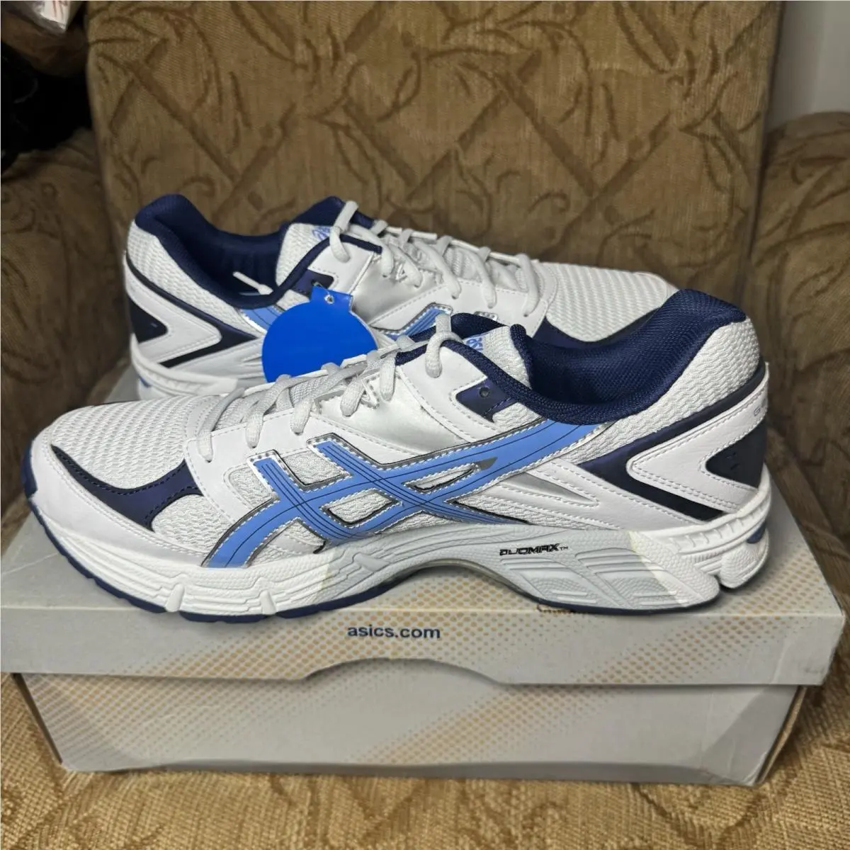 Asics shoes - White 1
