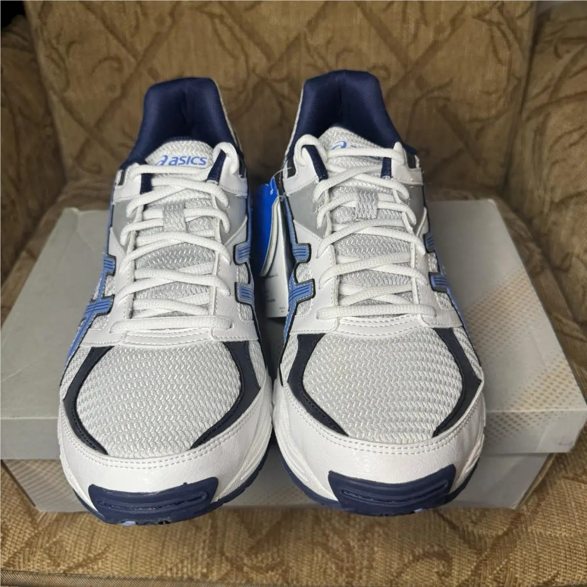 Asics shoes - White 2