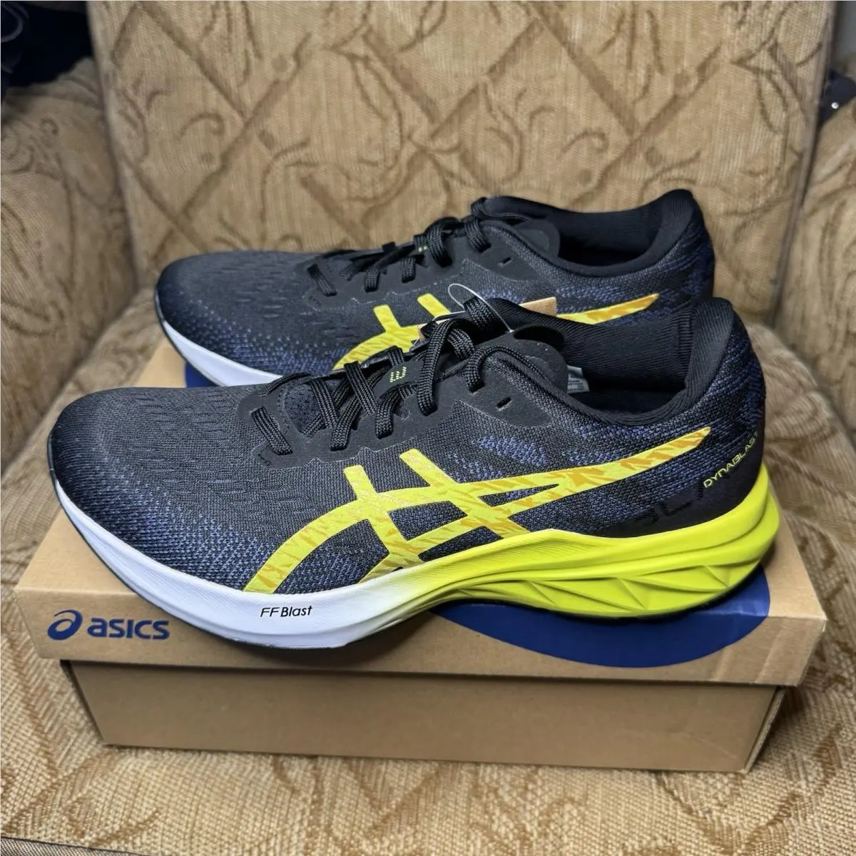 Asics Men`s Dynablast 3 Black/lime Zest 1011B460-005 -us 7.5 EU 40.5