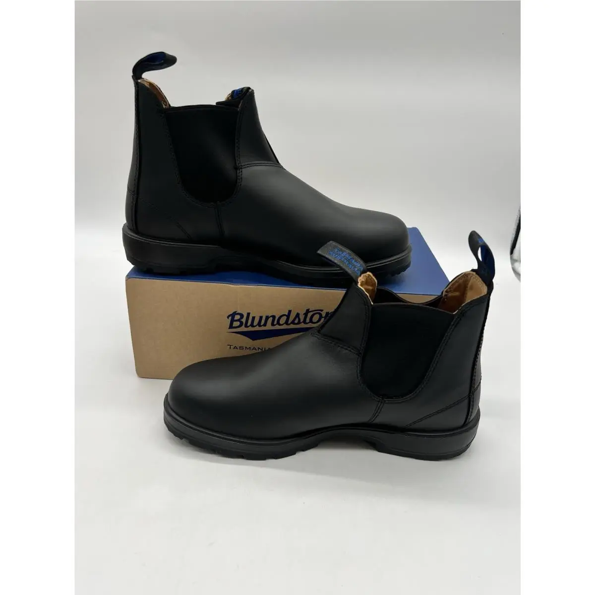 BL566 Men 9.5 Sz US 10.5 Black Leather Waterproof Chelsea Ankle Boots by Blundstone