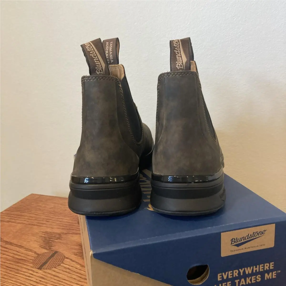 Blundstone shoes - Brown 2