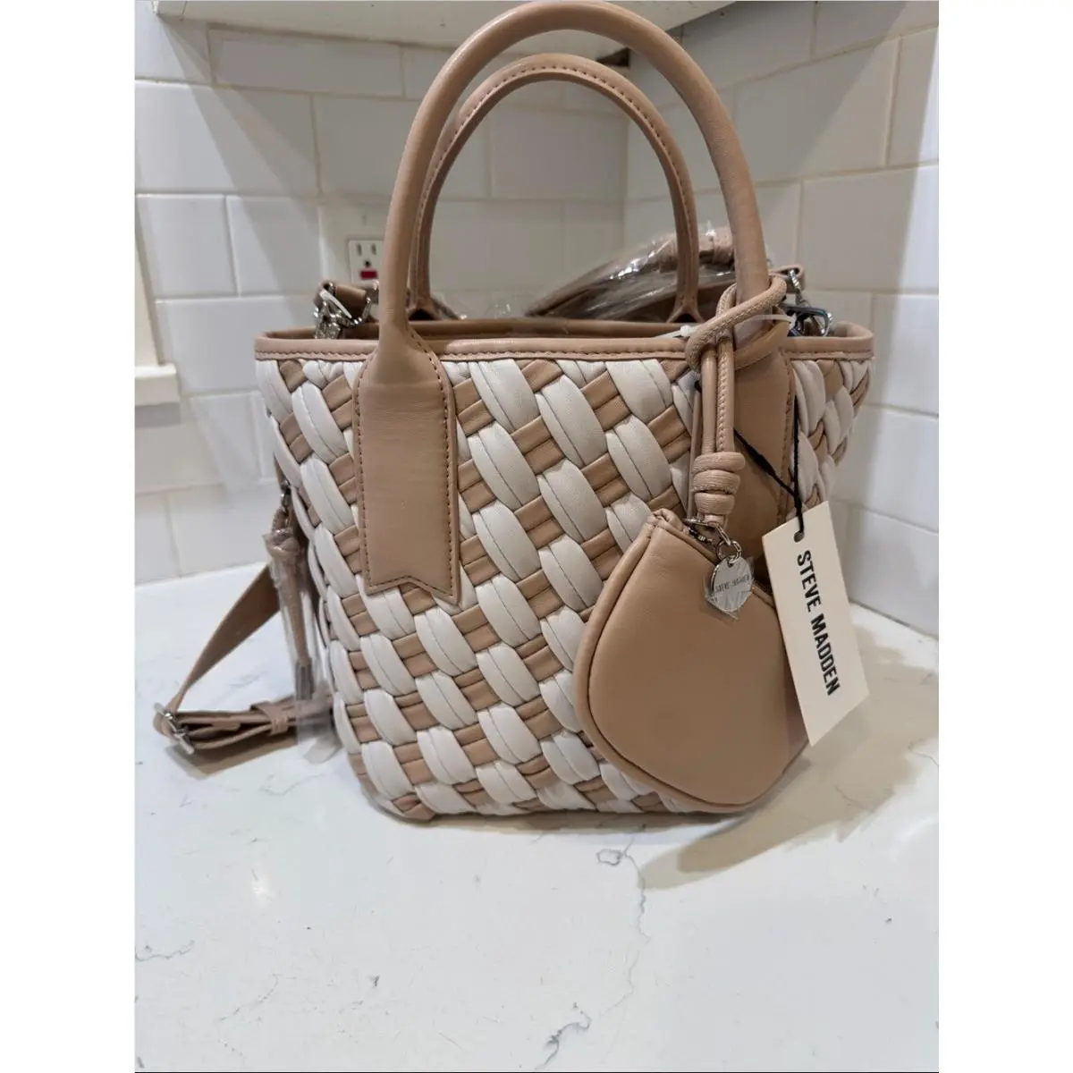 Two-tone Woven Tote in Beige and White by Steve Madden