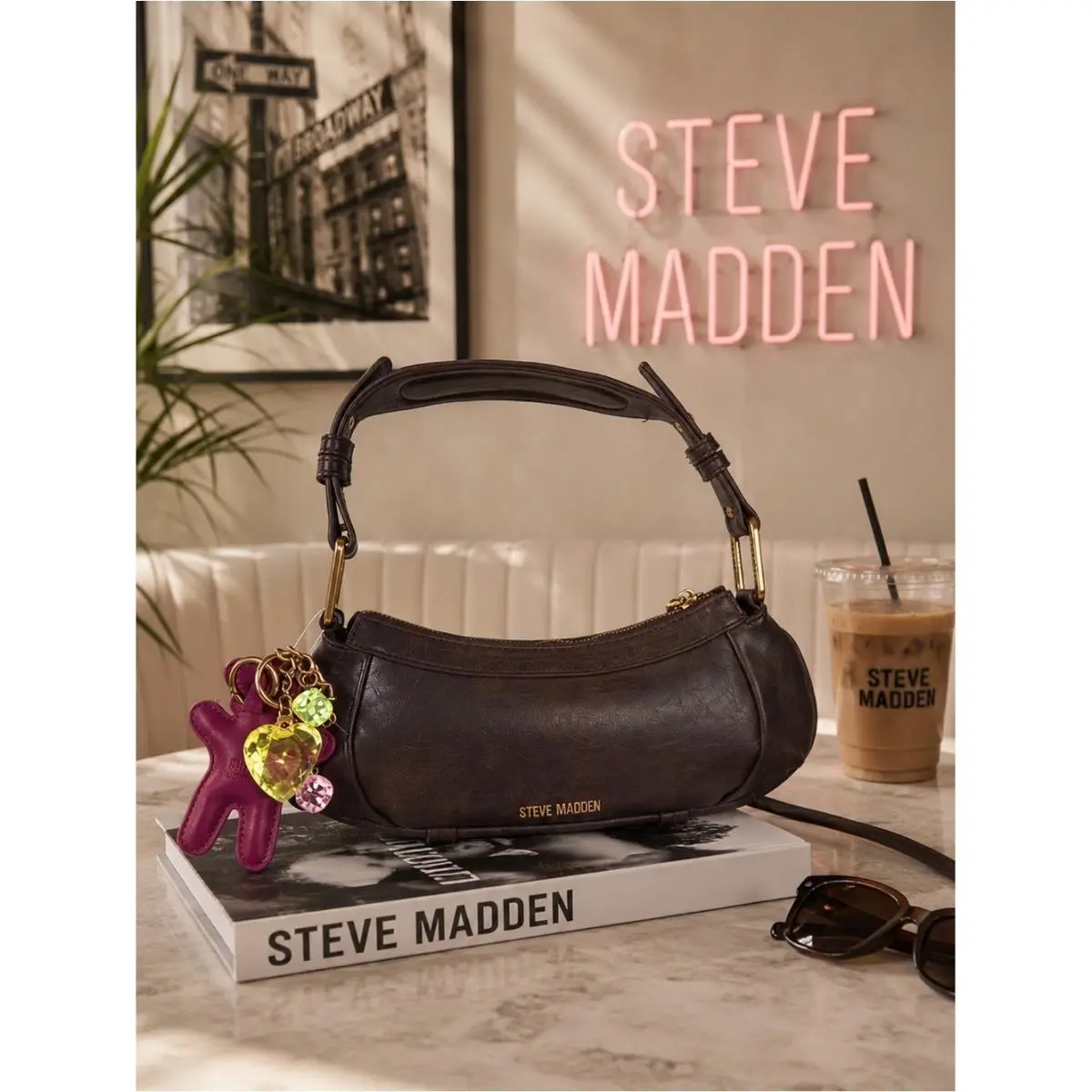 Steve Madden Womens Shoulder Bag Cocoa Leather Charm Zip Baguette Purse