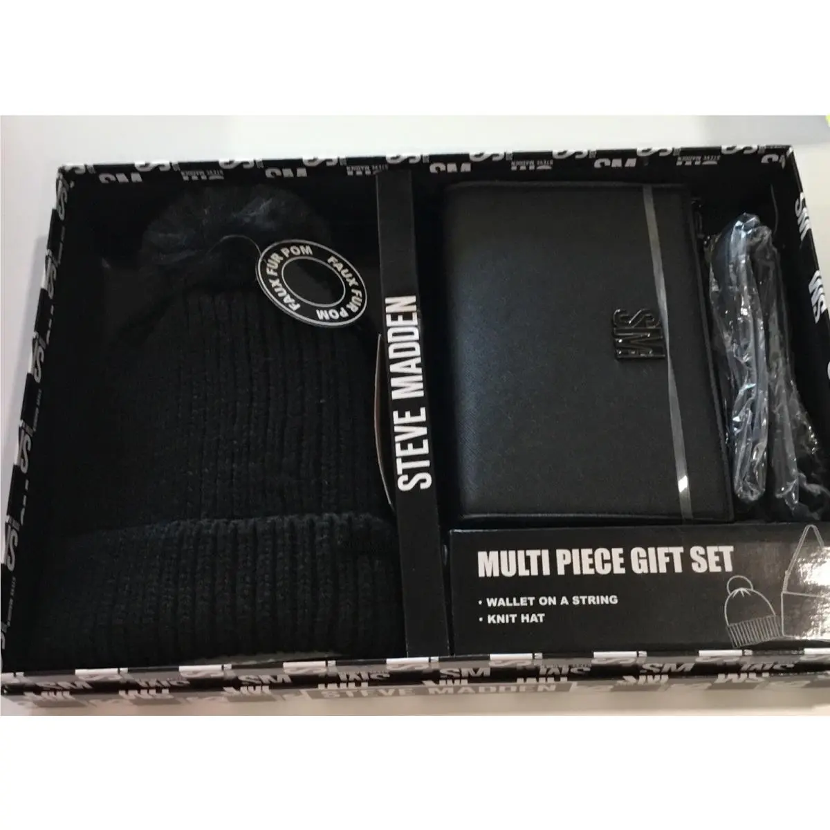 Steve Madden Multi Piece 2 Gift Set Black Wallet On The String Knit Hat
