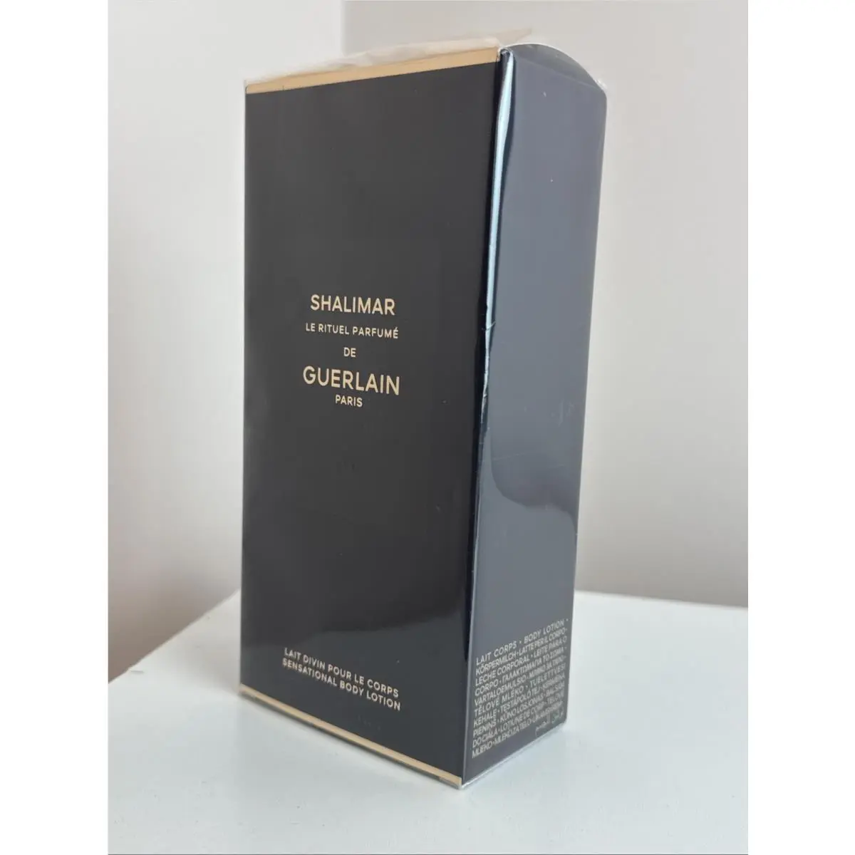Guerlain Shalimar Sensational Body Lotion 6.7oz/200ml