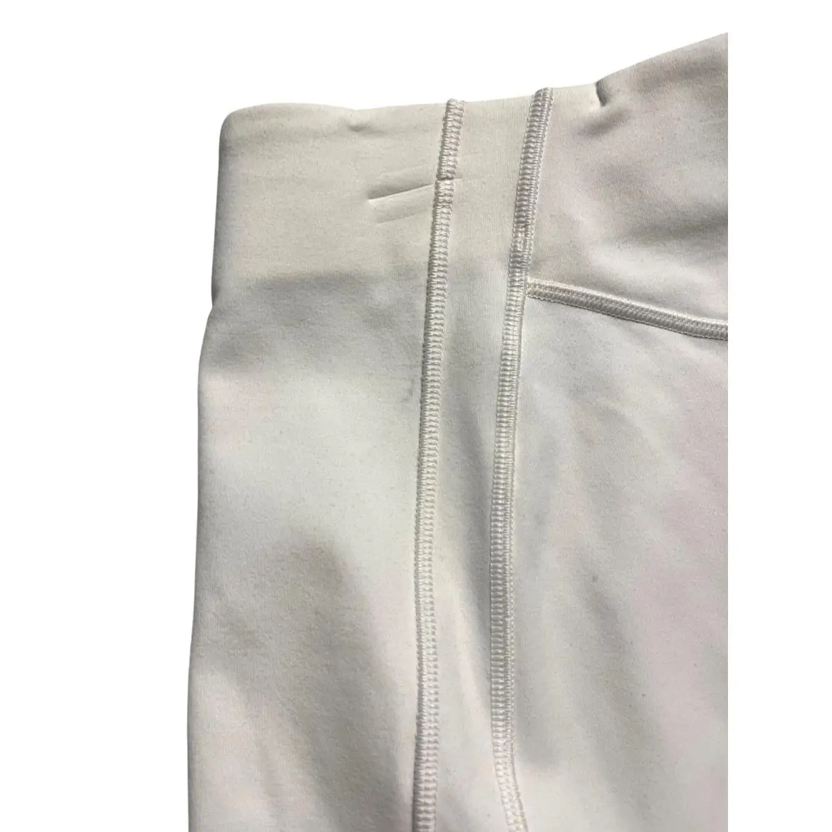 Lululemon clothing - White 2