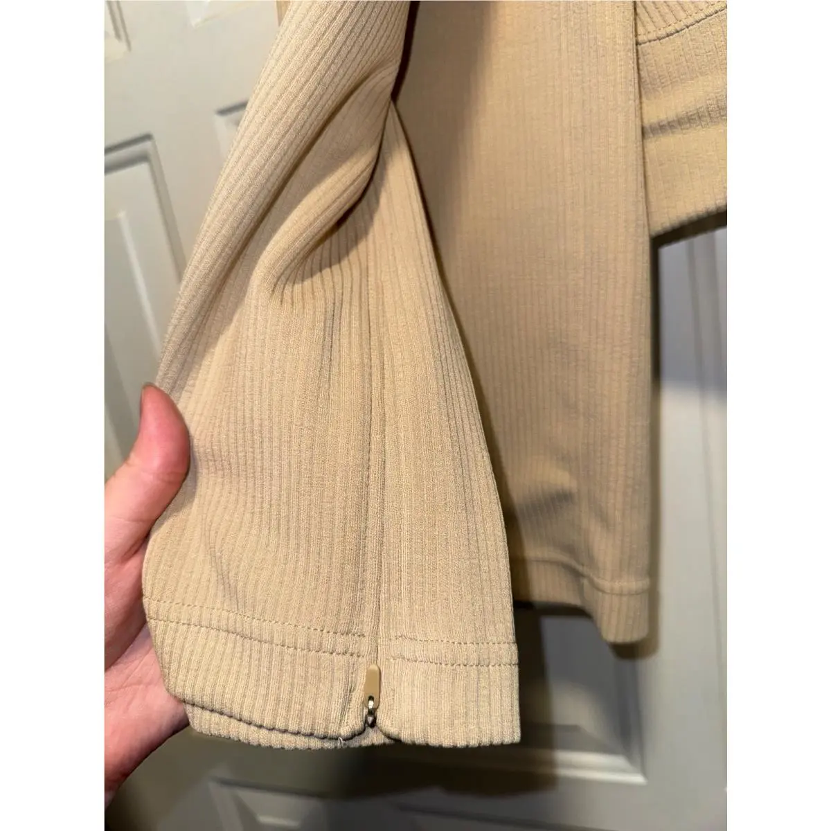 Lululemon clothing - Trench 7