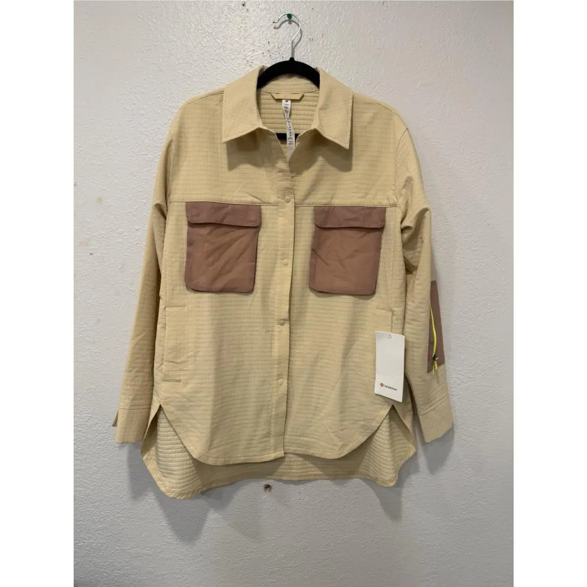 Lululemon Jacket Women 6 Beige Grid Fleece Hiking Overshirt Snap Pocket Trail