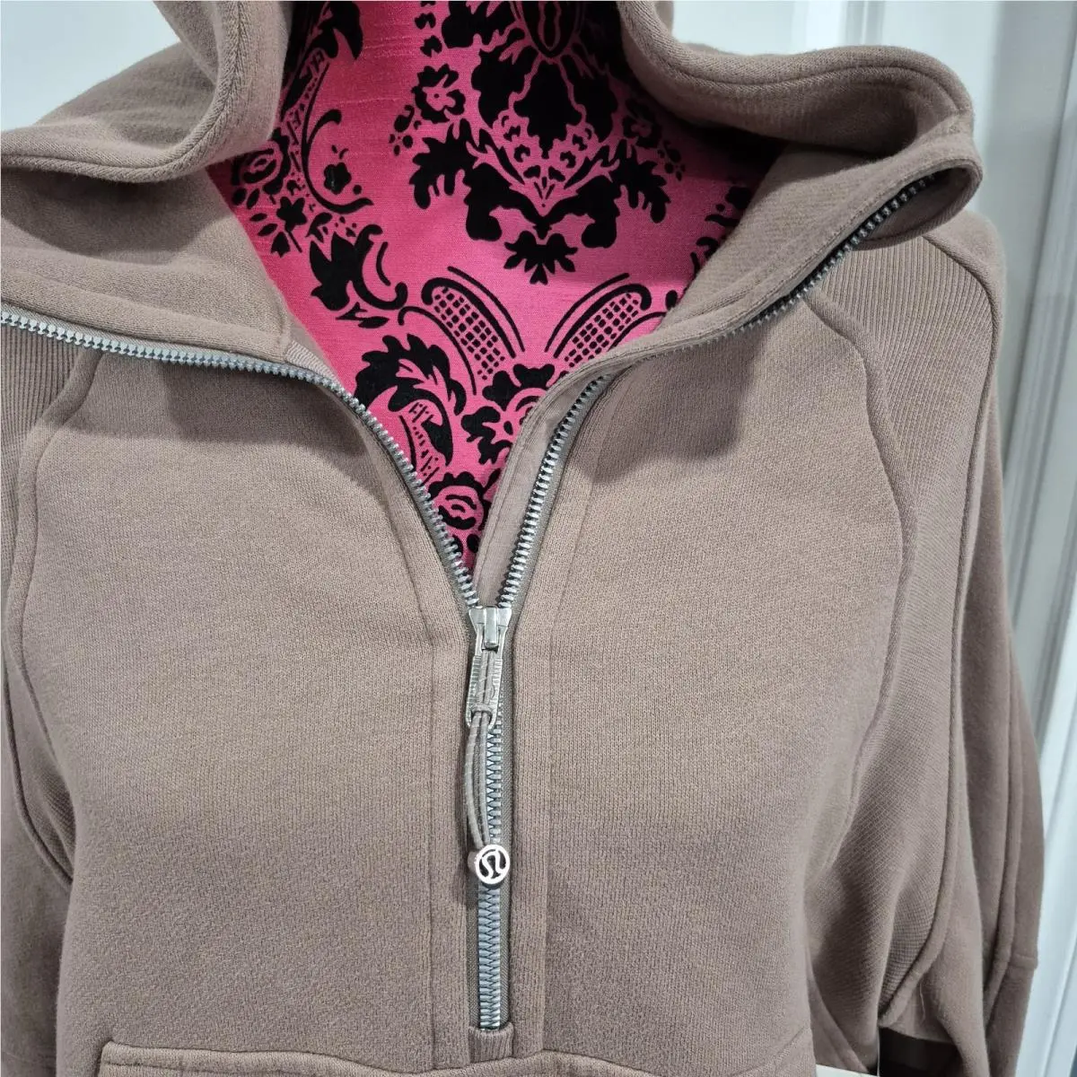 Lululemon clothing - Brown 1