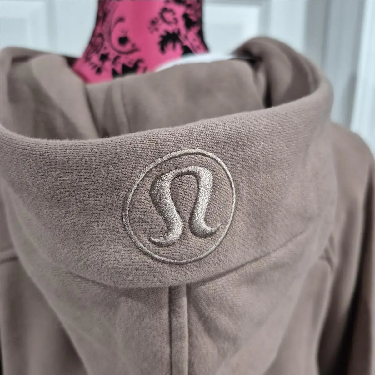 Lululemon clothing - Brown 3